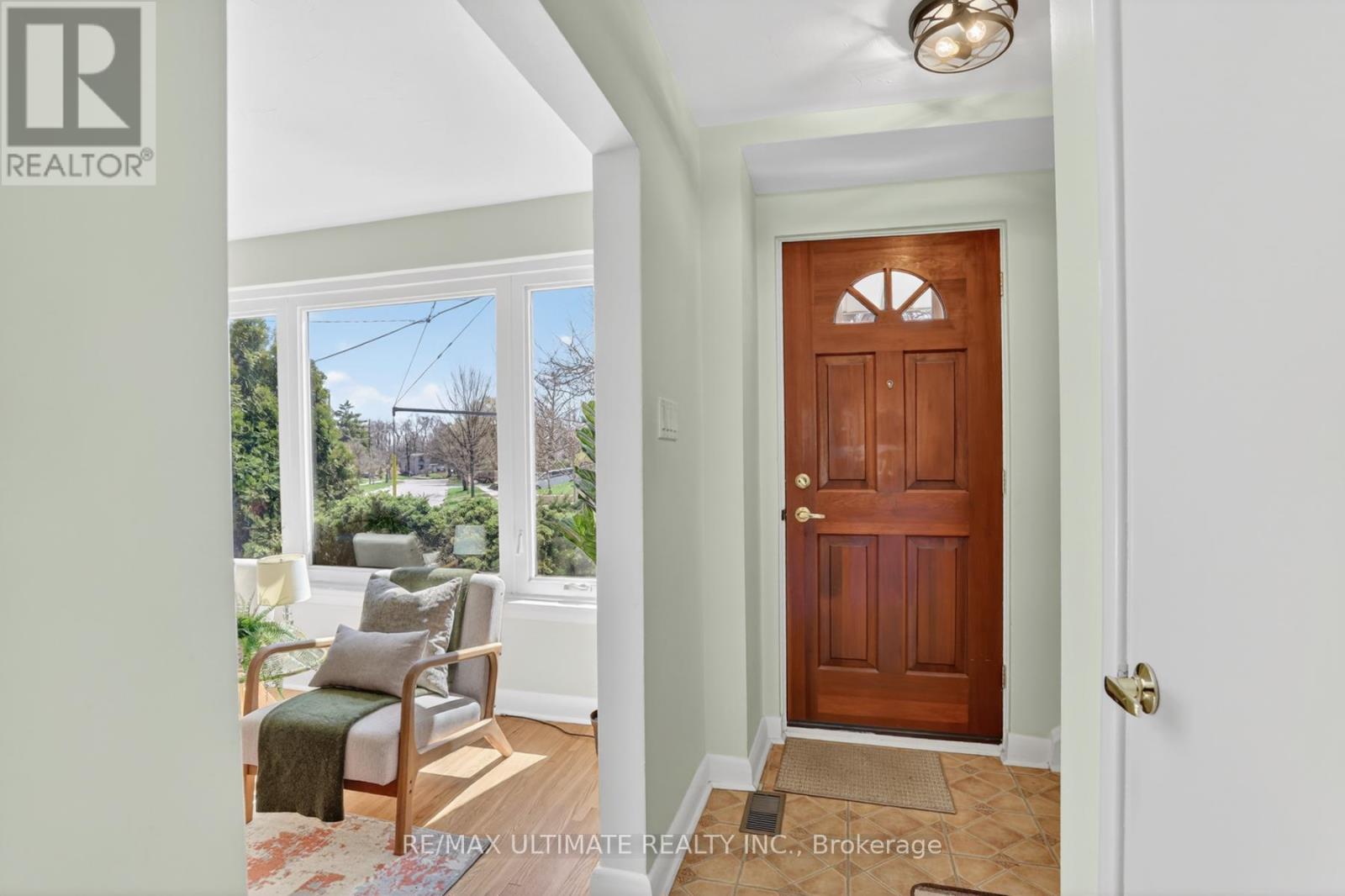 128 Woodfern Drive, Toronto, Ontario  M1K 2L5 - Photo 5 - E13019976