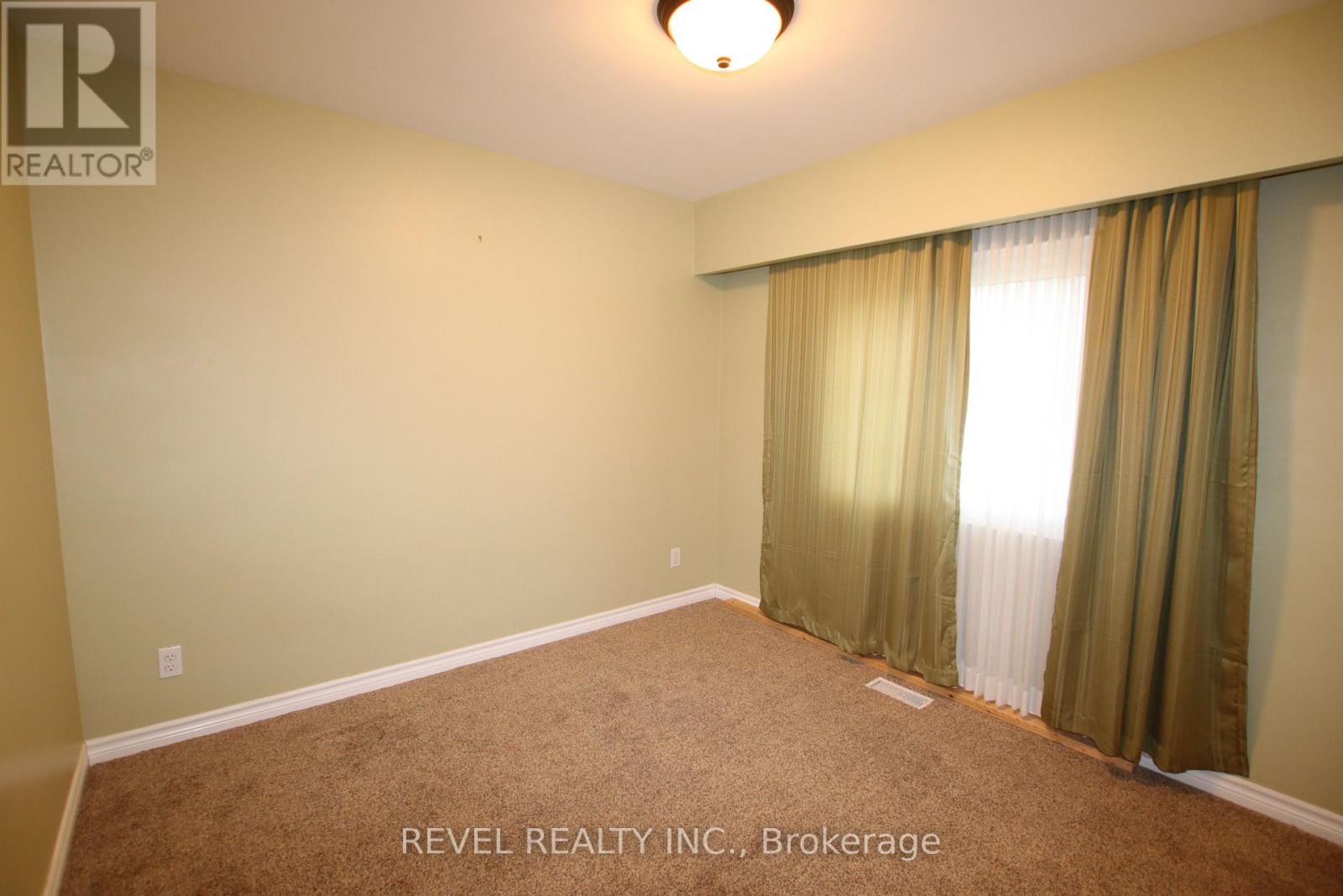 469 Maine Street, Oshawa, Ontario  L1L 1A1 - Photo 16 - E13020098