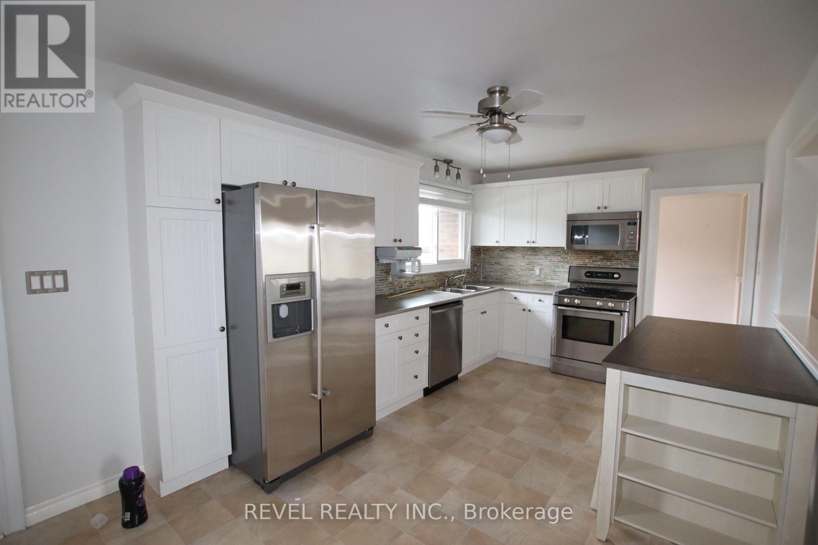 469 Maine Street, Oshawa, Ontario  L1L 1A1 - Photo 8 - E13020098