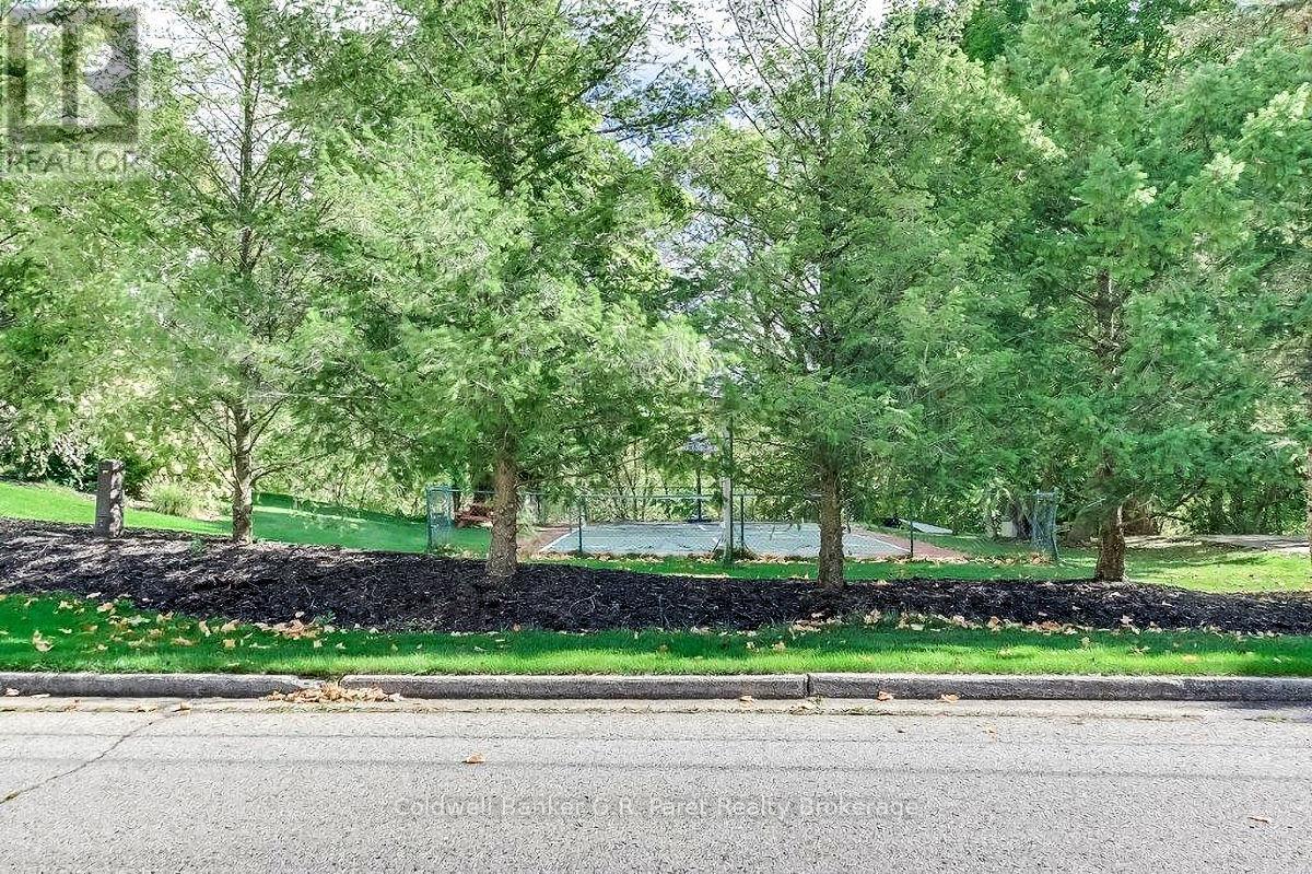 53 Parkwood Drive, Tillsonburg, Ontario  N4G 2B7 - Photo 3 - X13019922