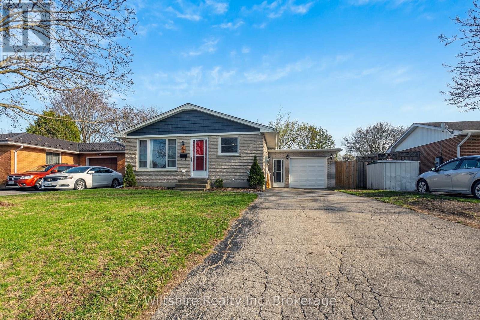 47 Van Norman Drive, Tillsonburg, Ontario  N4G 4S9 - Photo 2 - X13020050