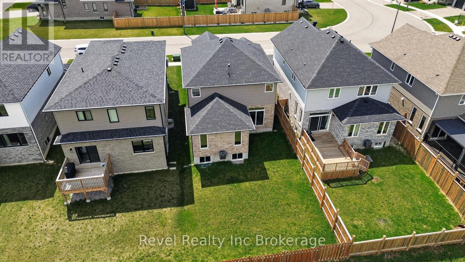 32 Sutherland Crescent, Ingersoll, Ontario  N5C 0E4 - Photo 5 - X13020060