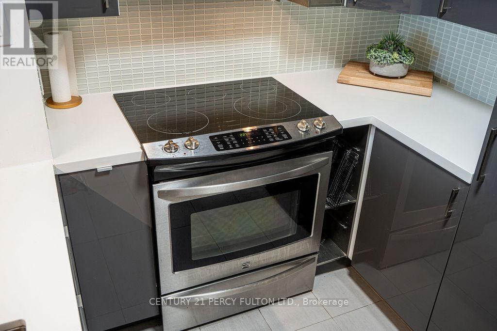 1201 - 725 King Street W, Toronto, Ontario  M5V 2W9 - Photo 8 - C12861188