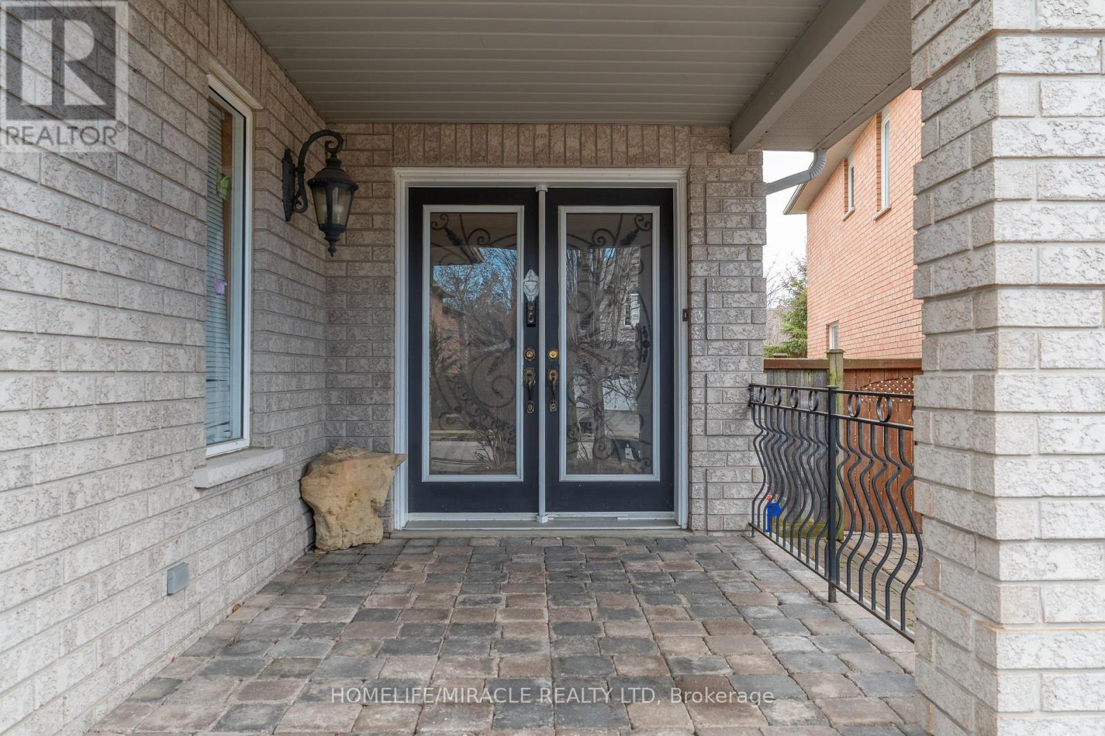 31 Water Garden Lane, Vaughan, Ontario  L4H 1N2 - Photo 2 - N13014646
