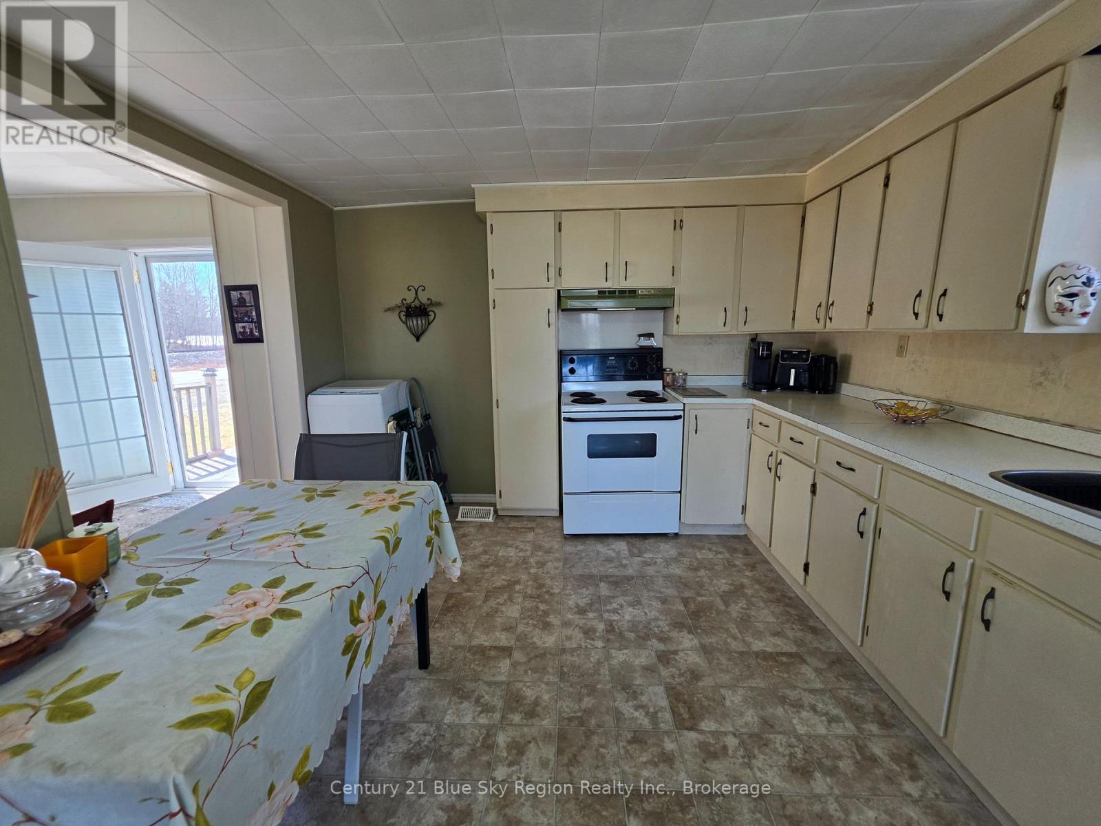 19 Gingras Avenue, West Nipissing, Ontario  P0H 2M0 - Photo 3 - X13019860