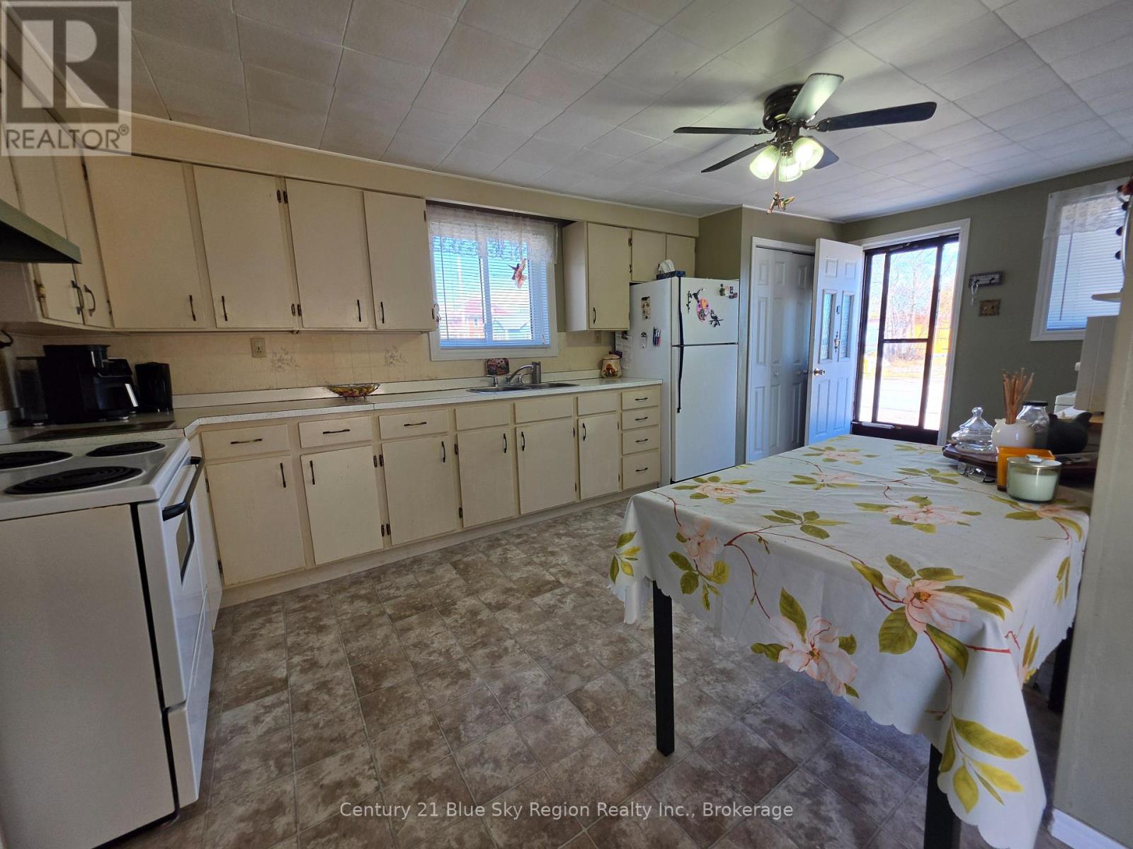 19 Gingras Avenue, West Nipissing, Ontario  P0H 2M0 - Photo 4 - X13019860