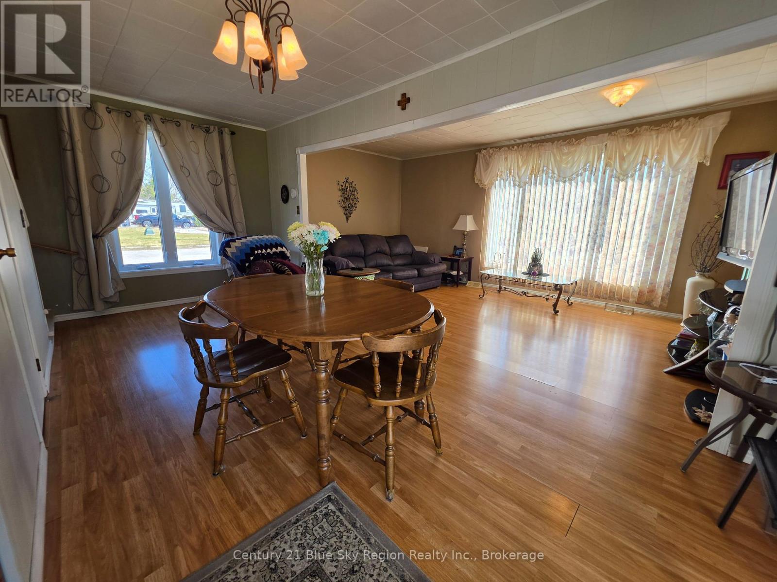 19 Gingras Avenue, West Nipissing, Ontario  P0H 2M0 - Photo 8 - X13019860