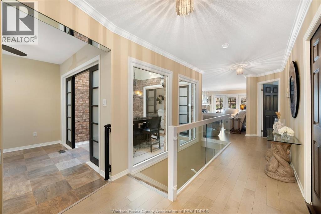 438 Martinique Avenue, Windsor, Ontario  N8P 1G7 - Photo 2 - 26008608