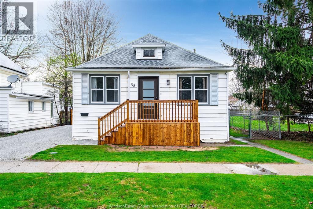 38 Fox STREET, Leamington, Ontario