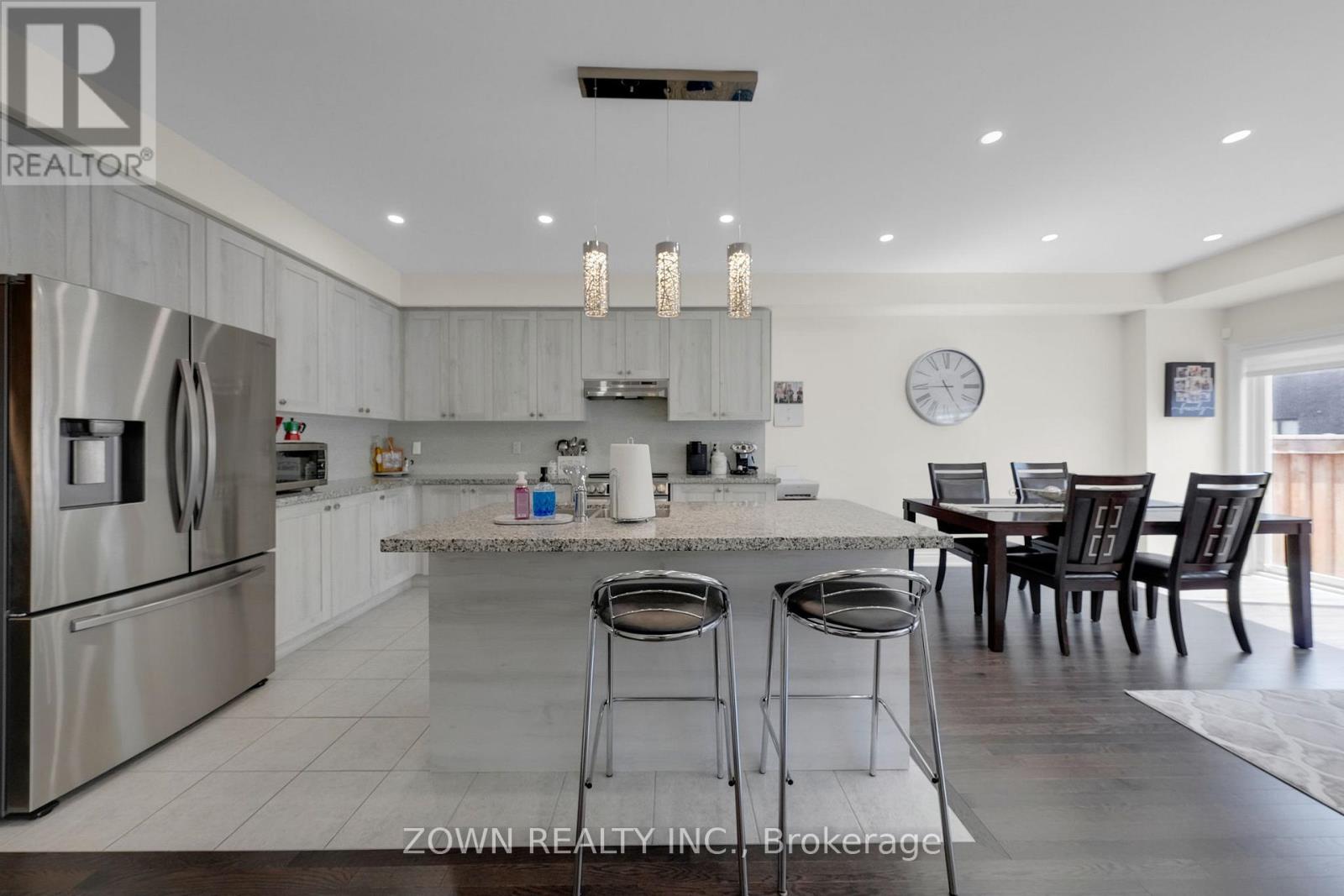 81 Lorne Thomas Place, New Tecumseth, Ontario  L9R 0T8 - Photo 7 - N13019968