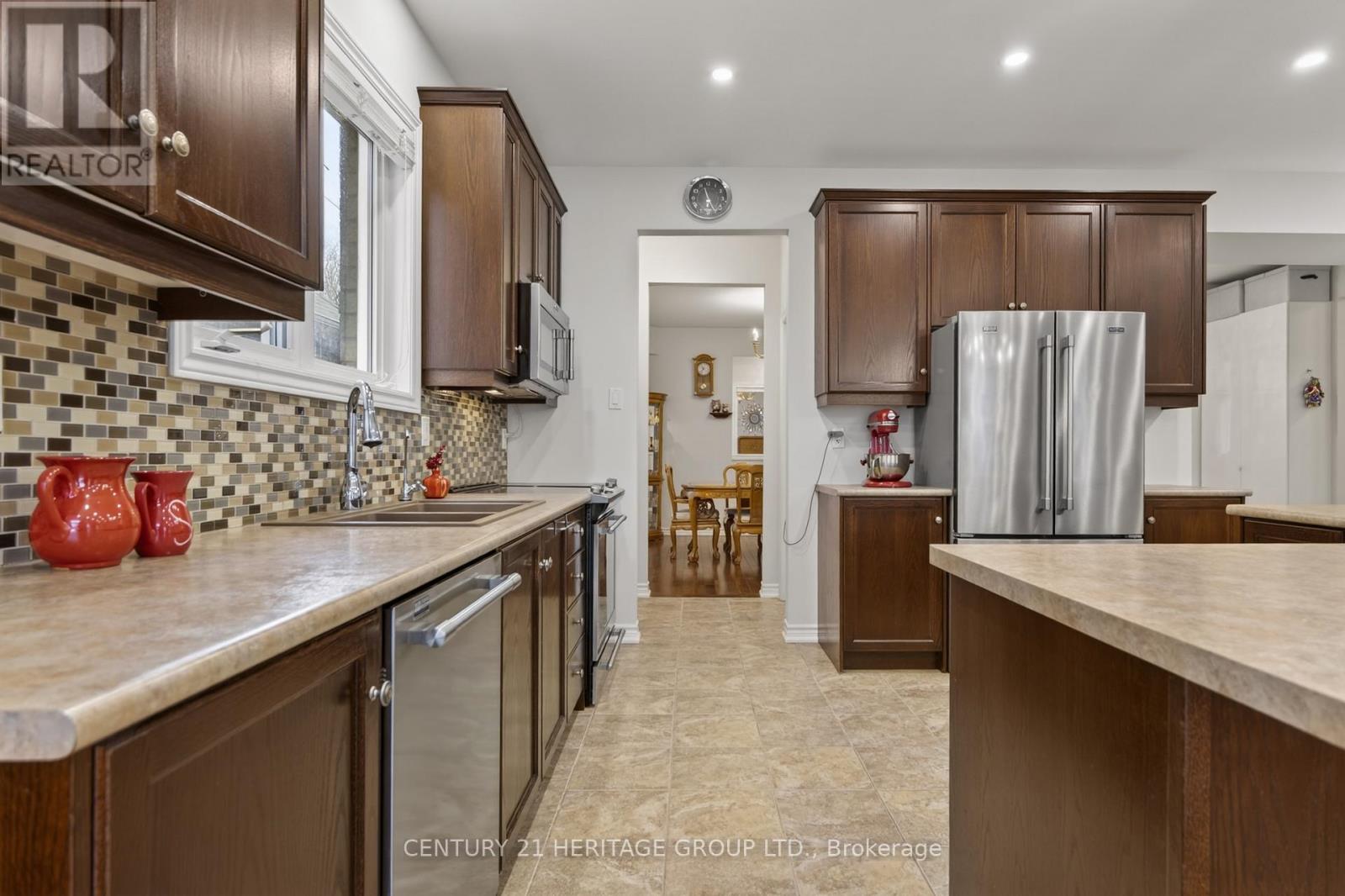 136 Riveredge Drive, Georgina, Ontario  L4P 2P3 - Photo 12 - N13020152