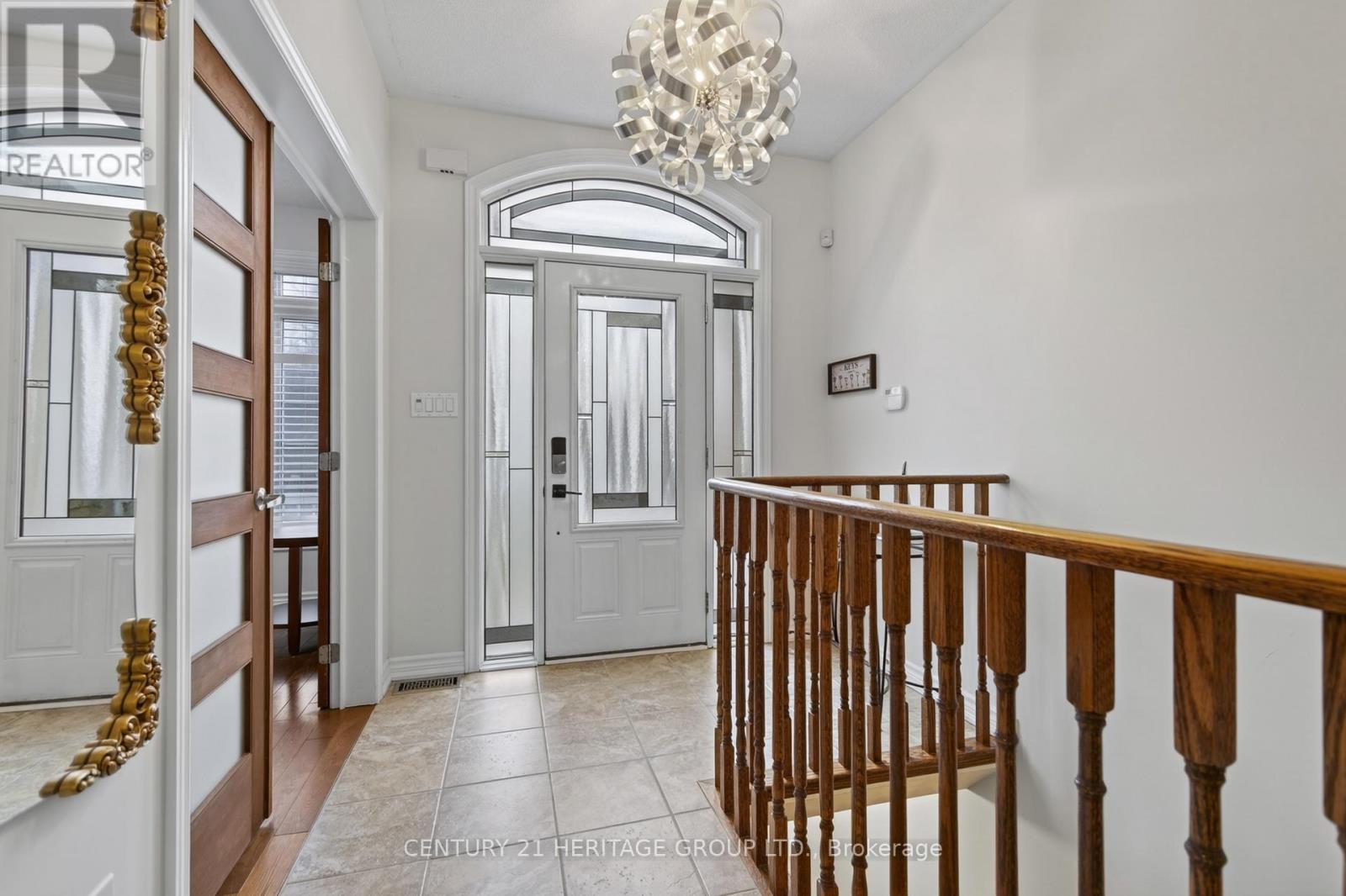 136 Riveredge Drive, Georgina, Ontario  L4P 2P3 - Photo 4 - N13020152