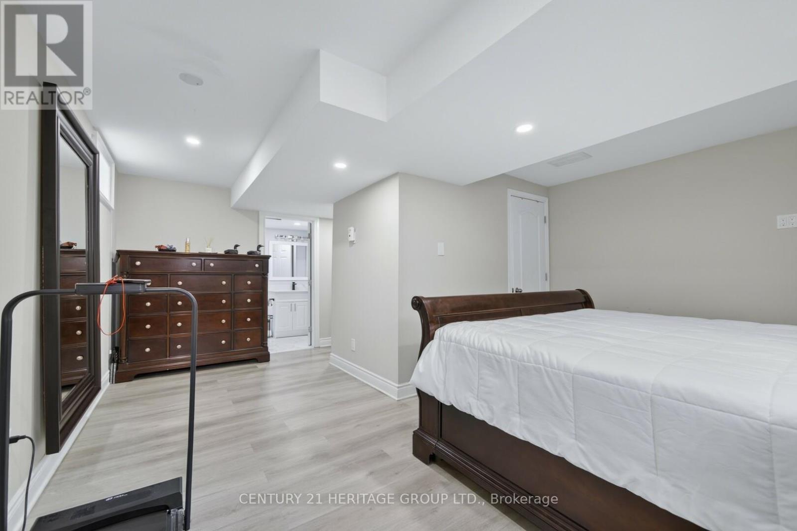 137 Cunningham Drive, Barrie (Ardagh), Ontario  L4N 5R3 - Photo 36 - S13019992