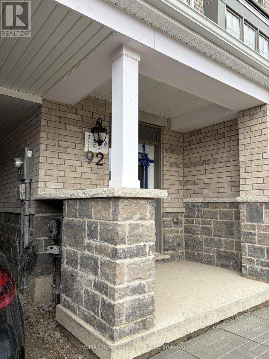 92 Yorkshire Drive, Barrie, Ontario  L9J 1B4 - Photo 2 - S13020070