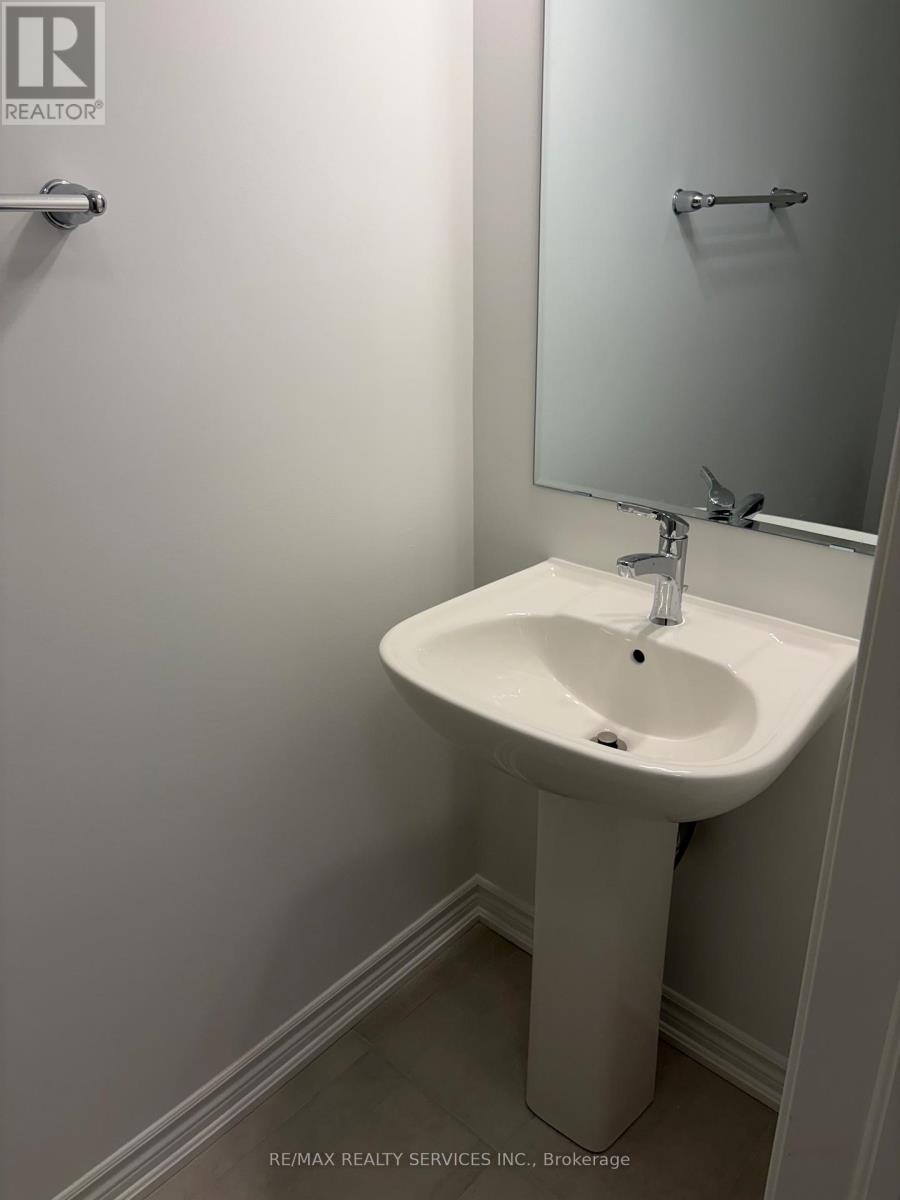 92 Yorkshire Drive, Barrie, Ontario  L9J 1B4 - Photo 20 - S13020070