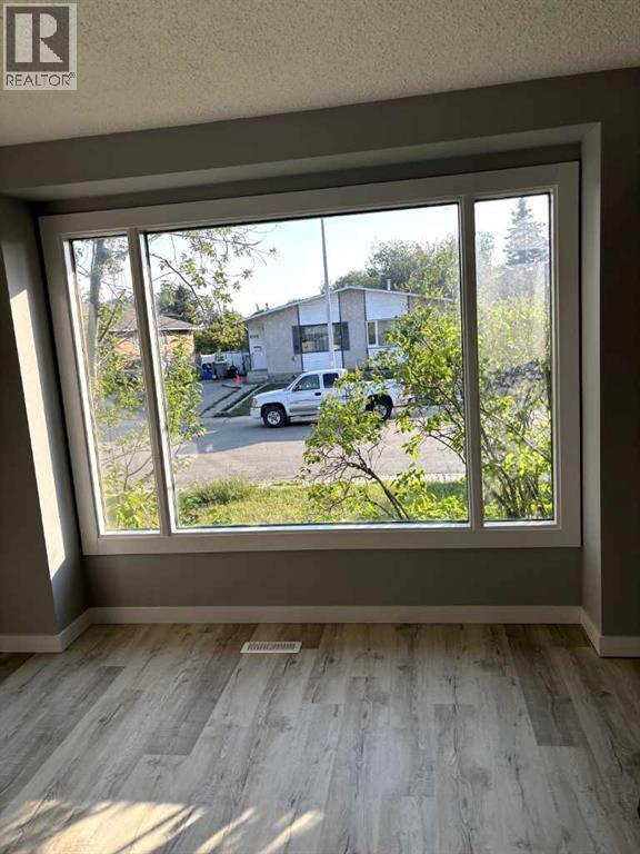 8117 94 Street, Grande Prairie, Alberta  T8V 5R4 - Photo 4 - A2299898