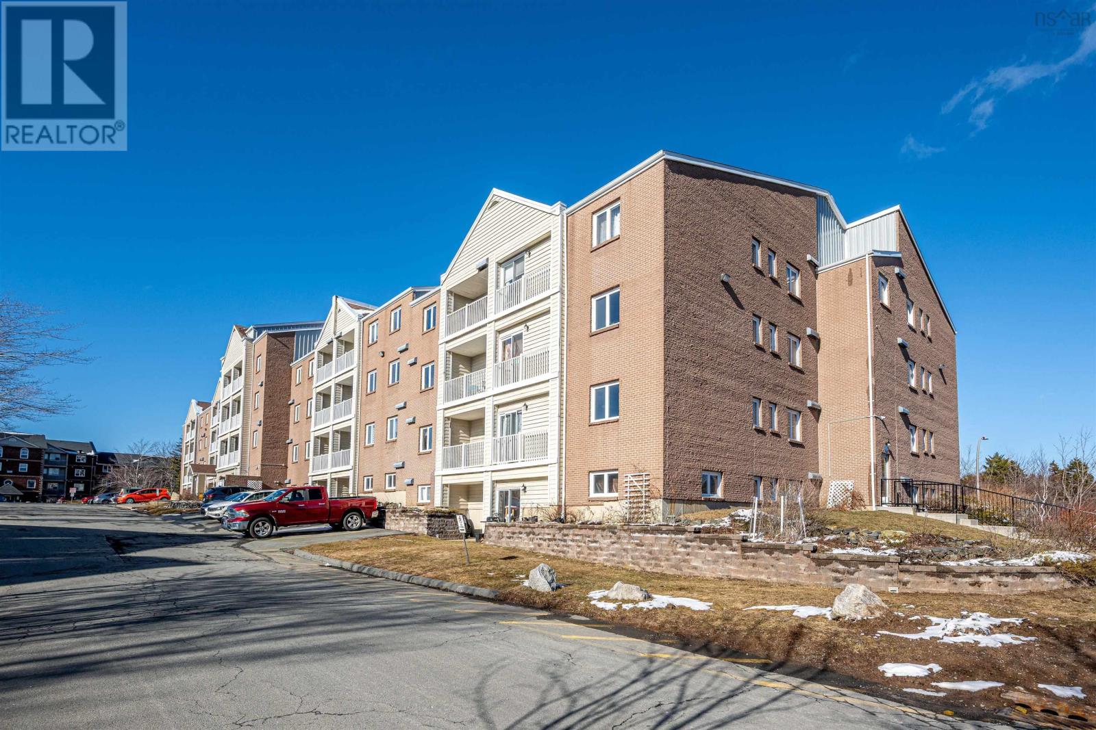 314 15 Langbrea Drive, Halifax, Nova Scotia  B3M 3W5 - Photo 2 - 202604750