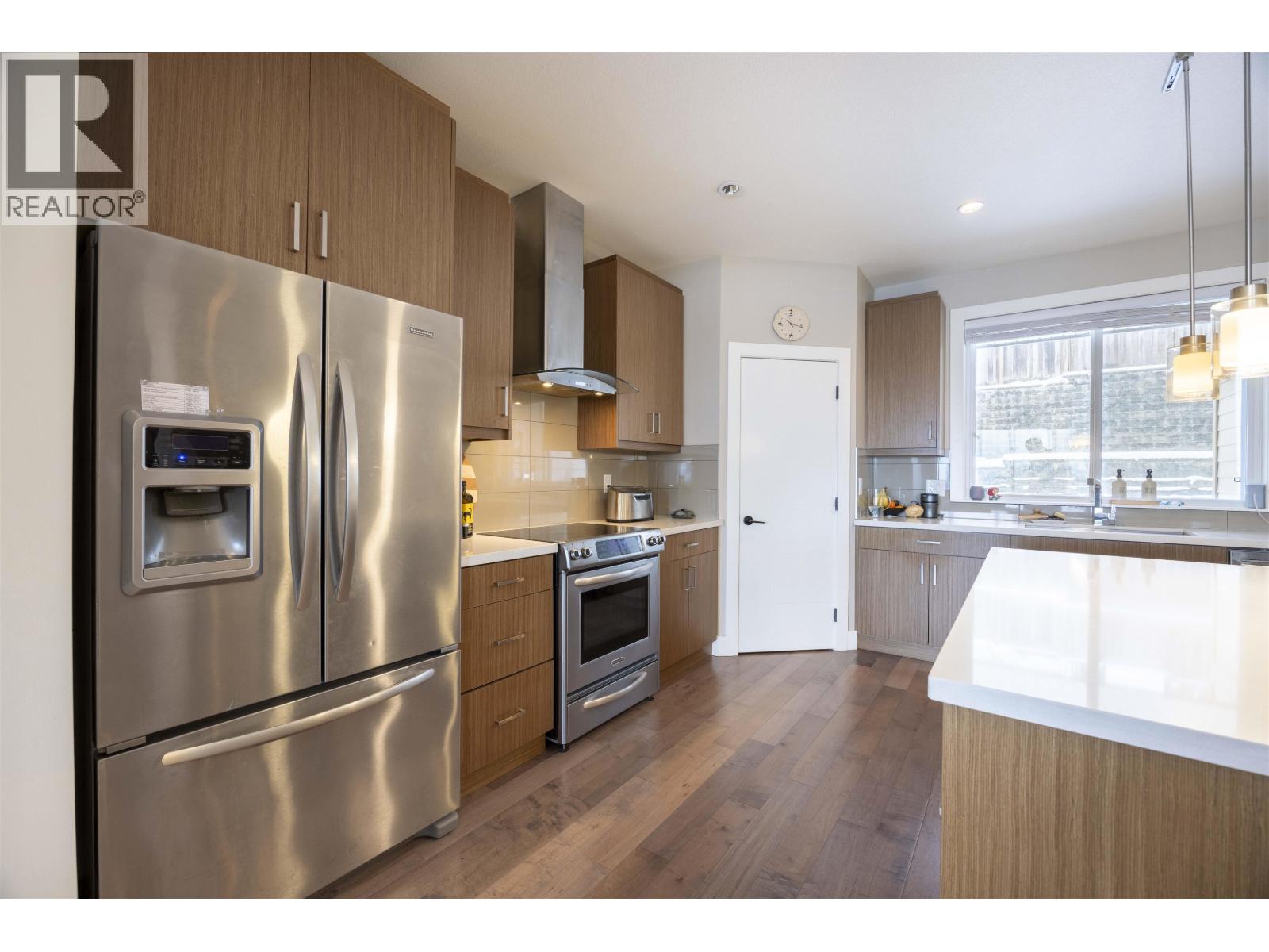 3501 Sheffield Avenue, Coquitlam, British Columbia  V3E 0K2 - Photo 12 - R3113013