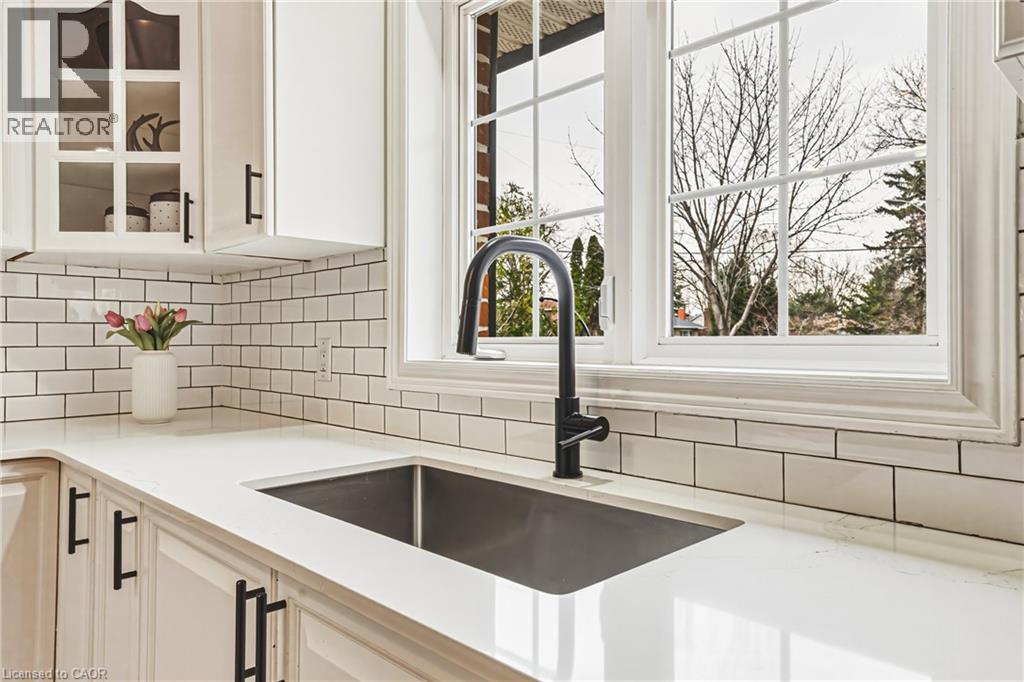 980 Glen View Avenue, Burlington, Ontario  L7T 3Y6 - Photo 16 - 40817839