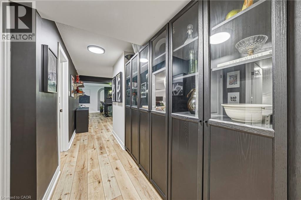 980 Glen View Avenue, Burlington, Ontario  L7T 3Y6 - Photo 42 - 40817839