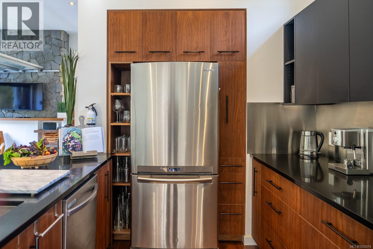 5582 Hooson Rd, Pender Island, British Columbia  V0N 2M1 - Photo 21 - 1032074