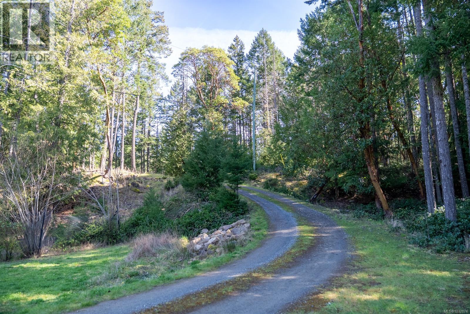 5582 Hooson Rd, Pender Island, British Columbia  V0N 2M1 - Photo 49 - 1032074