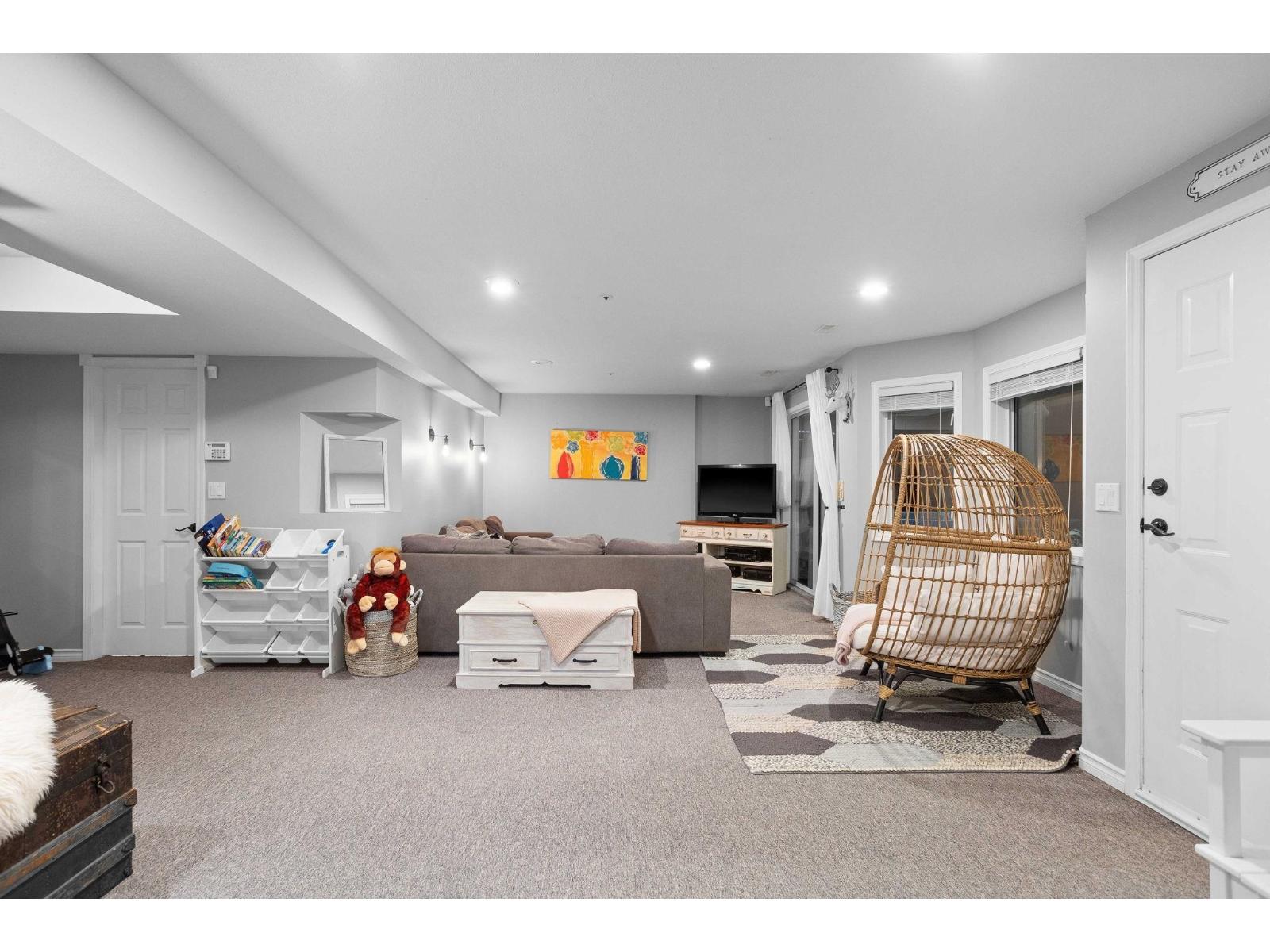 35993 Eaglecrest Place, Abbotsford, British Columbia  V3G 1E7 - Photo 36 - R3086377