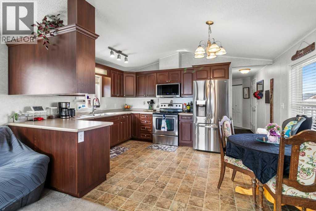 6 Baywood Place, Sylvan Lake, Alberta  T4S 0A7 - Photo 8 - A2300912