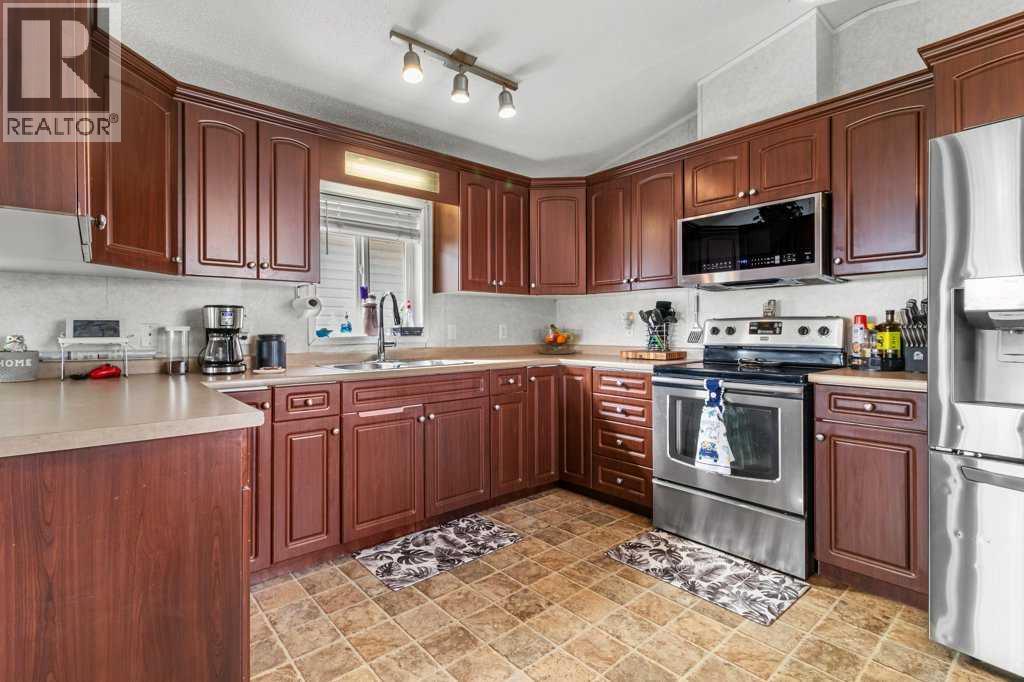 6 Baywood Place, Sylvan Lake, Alberta  T4S 0A7 - Photo 10 - A2300912