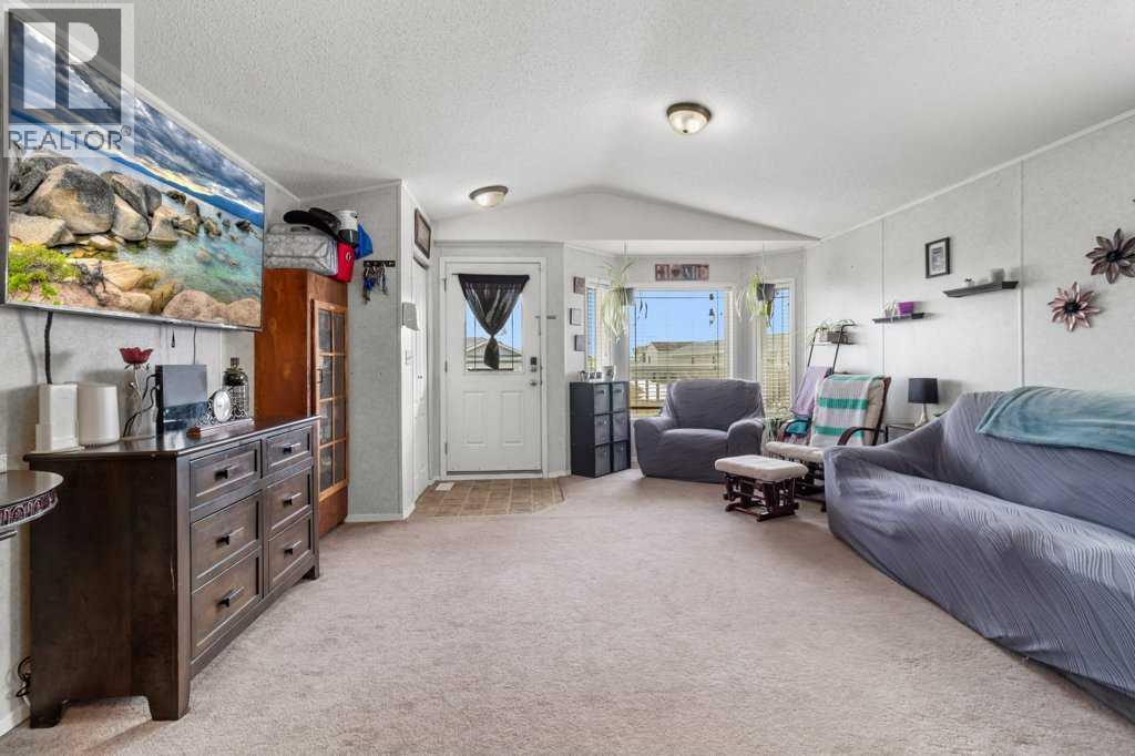 6 Baywood Place, Sylvan Lake, Alberta  T4S 0A7 - Photo 5 - A2300912