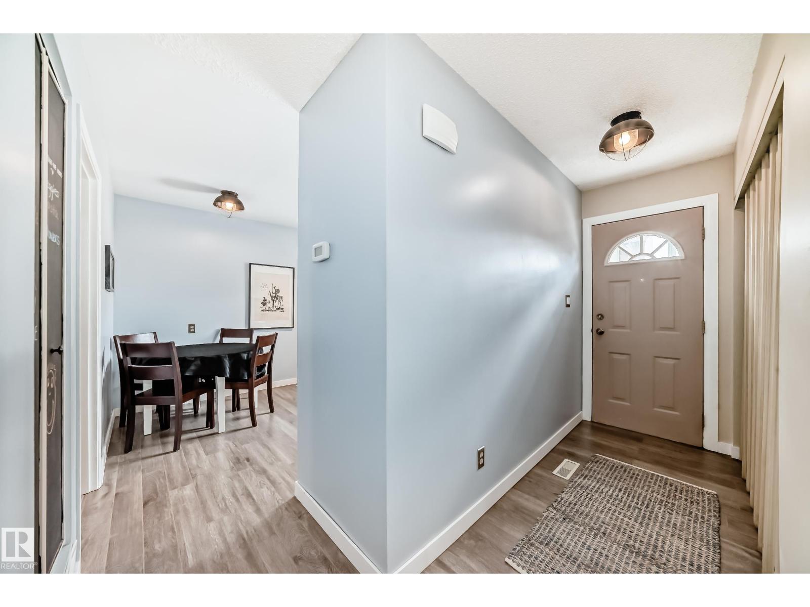 8113 27 Av Nw, Edmonton, Alberta  T6K 3C9 - Photo 10 - E4483206