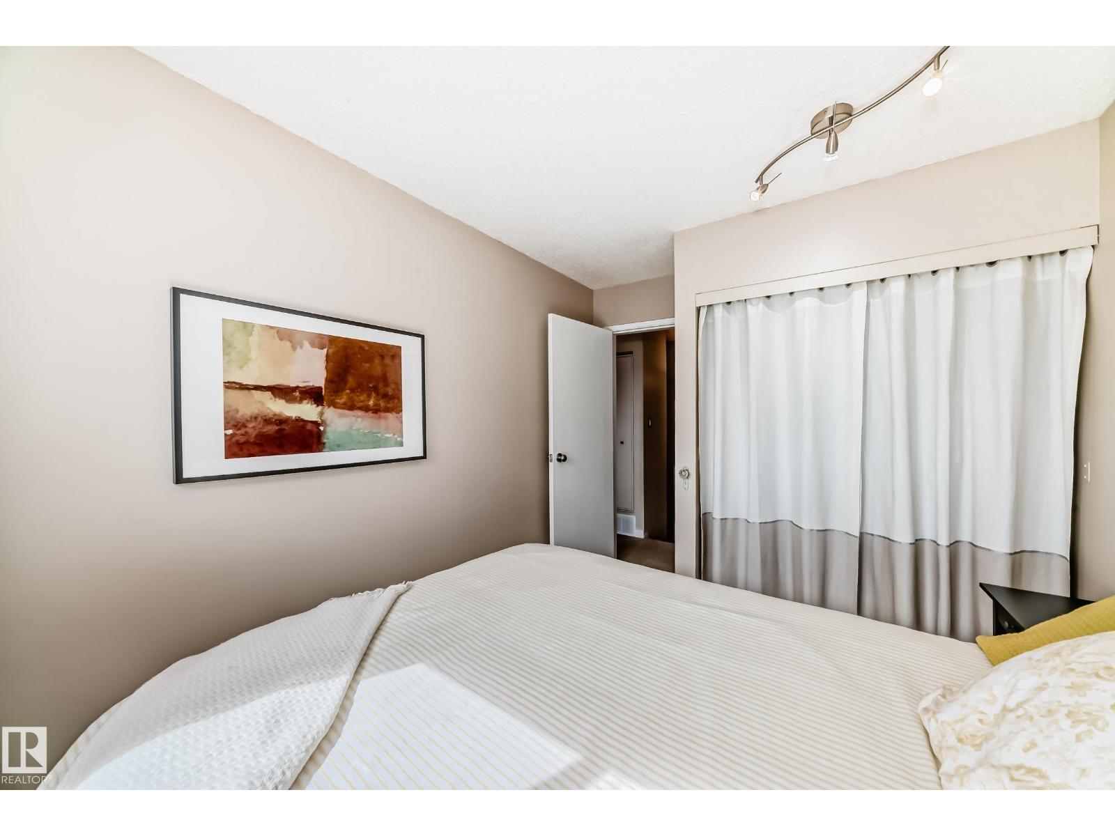 8113 27 Av Nw, Edmonton, Alberta  T6K 3C9 - Photo 26 - E4483206