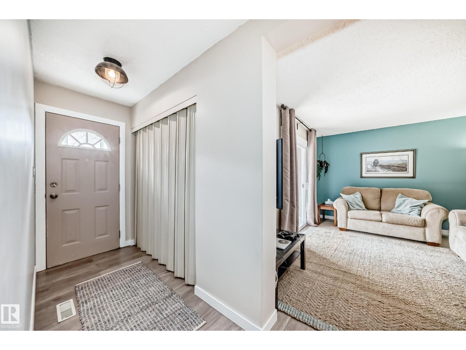 8113 27 Av Nw, Edmonton, Alberta  T6K 3C9 - Photo 4 - E4483206