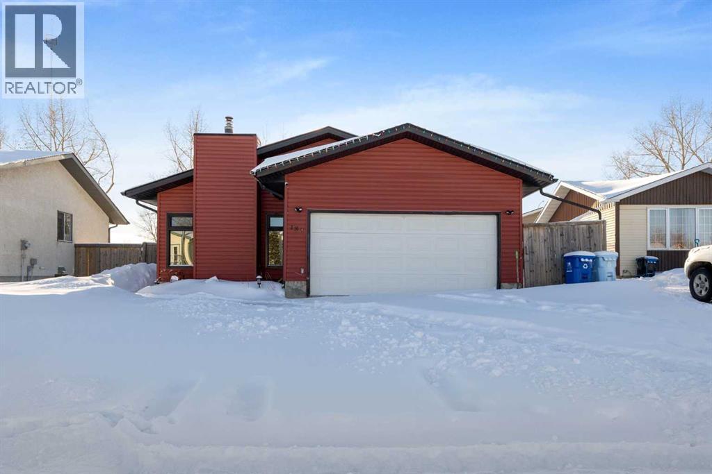 189 Farrell Crescent, Fort Mcmurray, Alberta  T9K 1L9 - Photo 1 - A2289052