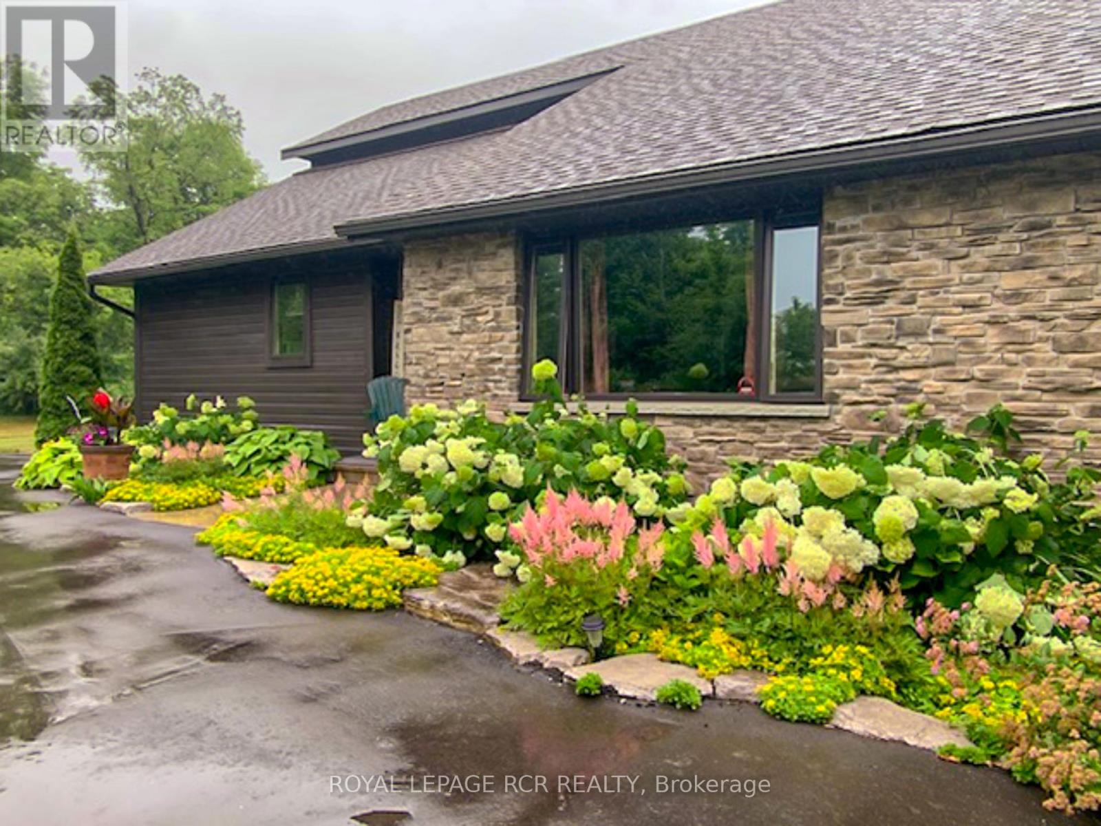 15995 Humber Station Road, Caledon, Ontario  L7E 3A3 - Photo 3 - W13019838