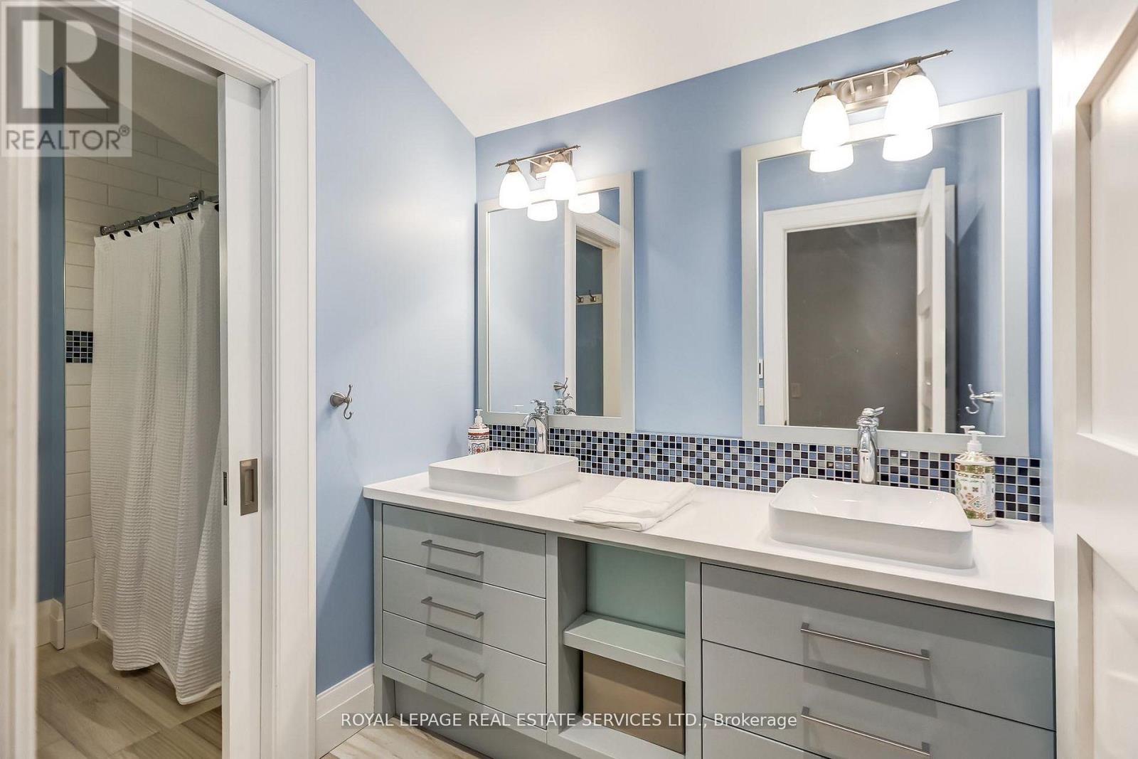 34 Lambeth Road, Toronto, Ontario  M9A 2Y7 - Photo 21 - W13019878