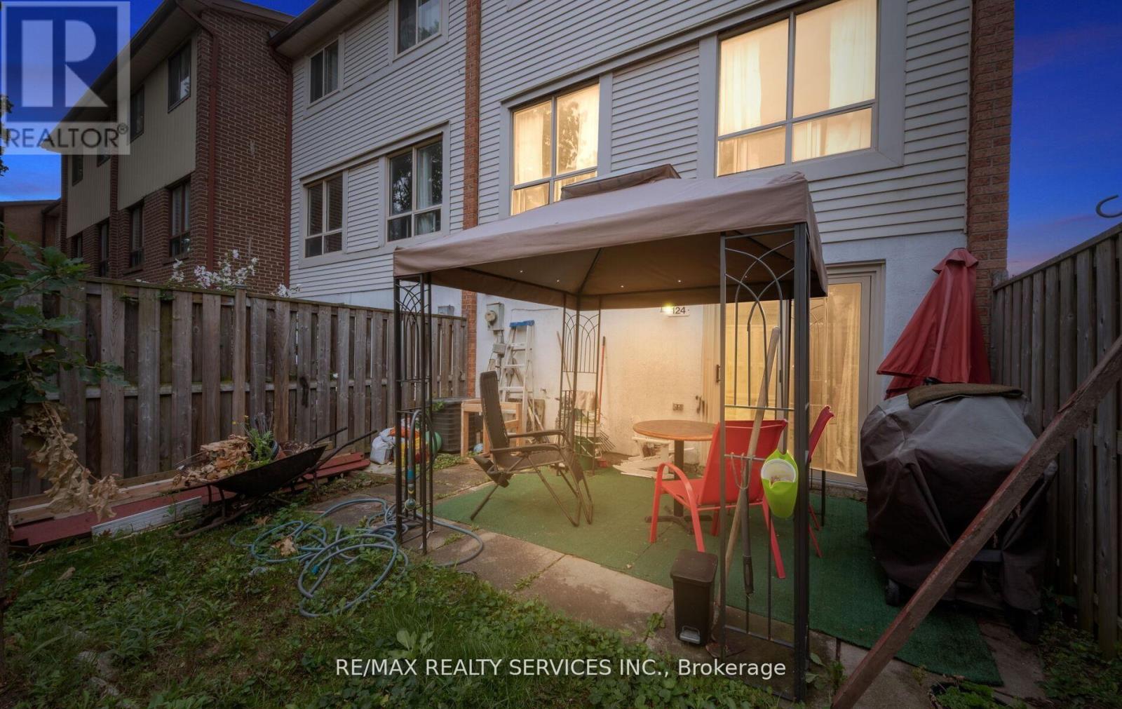 124 - 124 Baronwood Court, Brampton, Ontario  L6V 3H7 - Photo 38 - W13019880