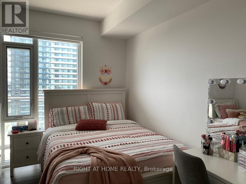 15 - 2520 Eglinton Avenue W, Mississauga, Ontario  L5M 0Y2 - Photo 23 - W13019924