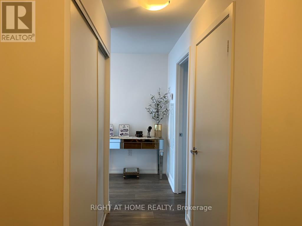 15 - 2520 Eglinton Avenue W, Mississauga, Ontario  L5M 0Y2 - Photo 24 - W13019924