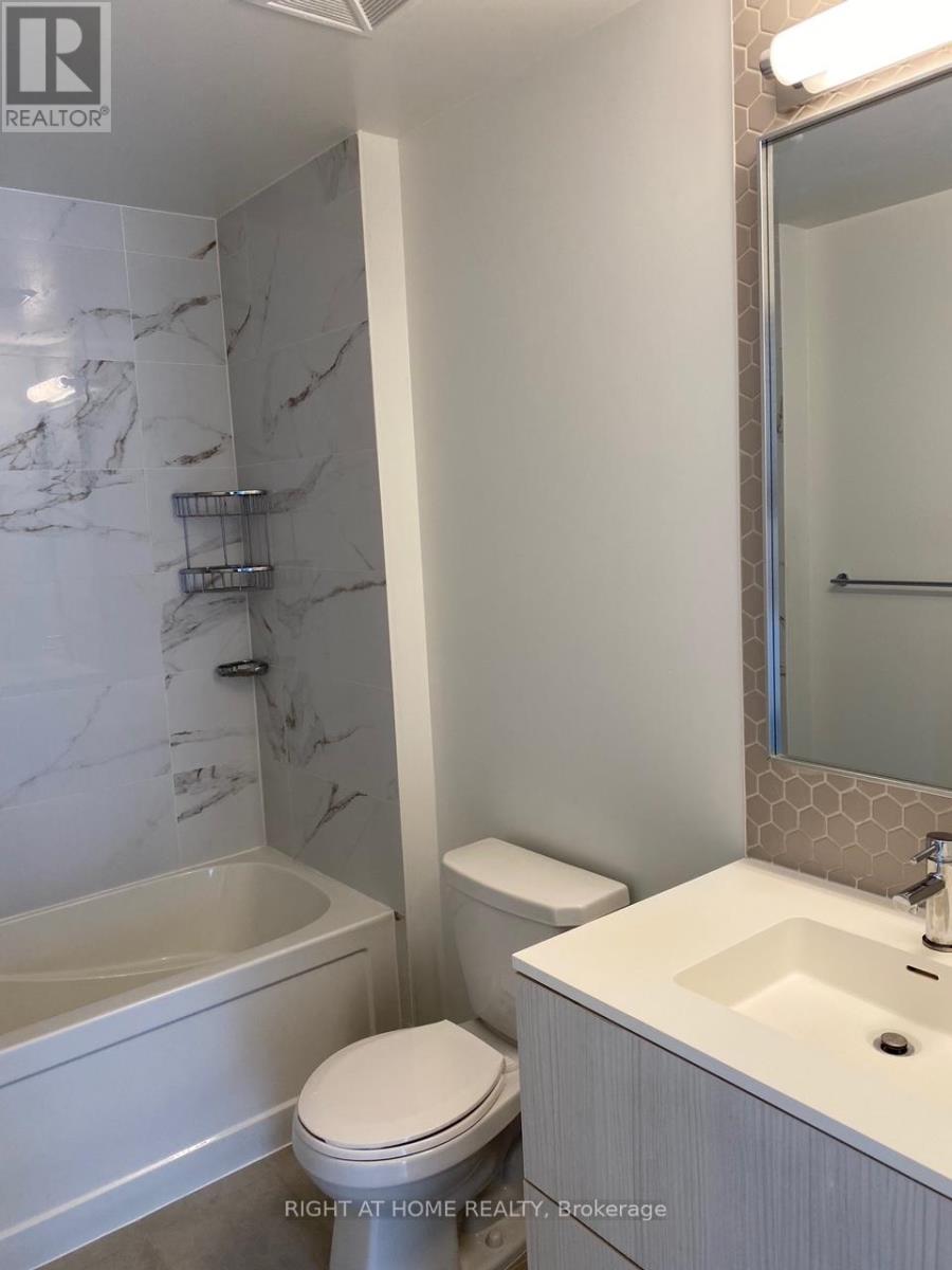 15 - 2520 Eglinton Avenue W, Mississauga, Ontario  L5M 0Y2 - Photo 26 - W13019924