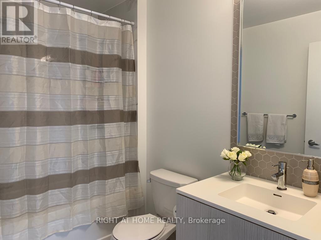 15 - 2520 Eglinton Avenue W, Mississauga, Ontario  L5M 0Y2 - Photo 27 - W13019924