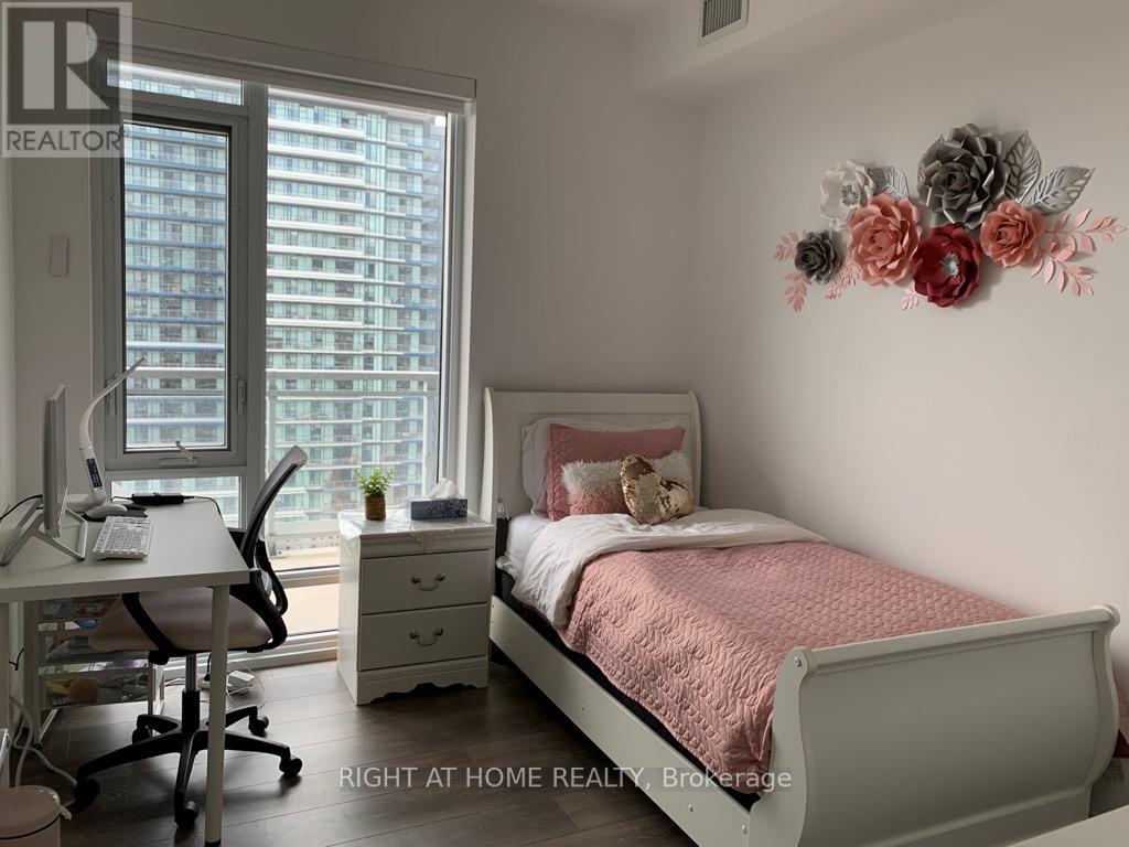 15 - 2520 Eglinton Avenue W, Mississauga, Ontario  L5M 0Y2 - Photo 28 - W13019924