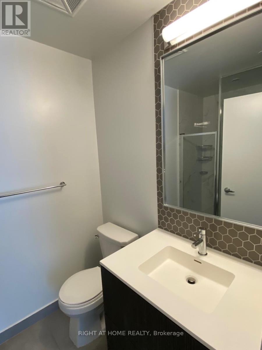 15 - 2520 Eglinton Avenue W, Mississauga, Ontario  L5M 0Y2 - Photo 30 - W13019924