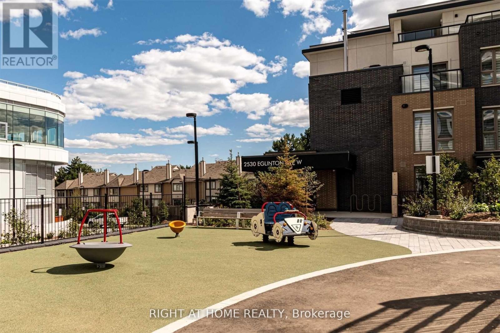 15 - 2520 Eglinton Avenue W, Mississauga, Ontario  L5M 0Y2 - Photo 5 - W13019924