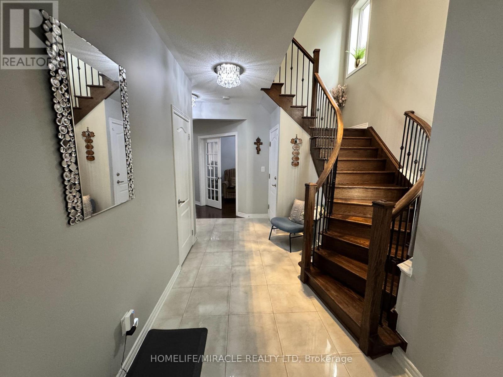 79 Cedarholme (Upper) Avenue, Caledon, Ontario  L7C 3T2 - Photo 4 - W13019928