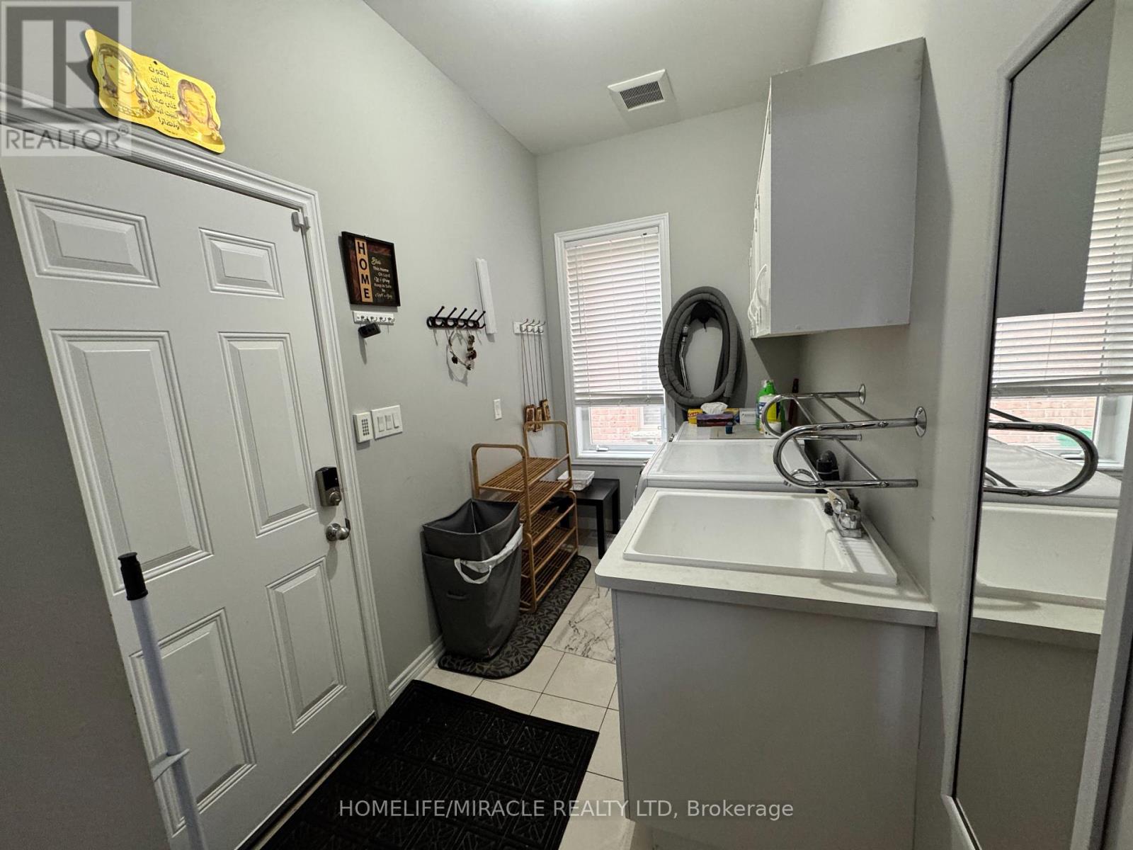 79 Cedarholme (Upper) Avenue, Caledon, Ontario  L7C 3T2 - Photo 7 - W13019928