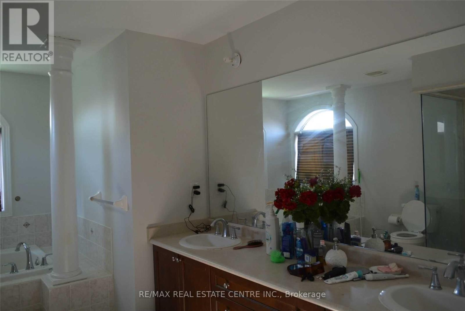 4640 Erwin Road, Burlington, Ontario  L7M 0L6 - Photo 17 - W13020000