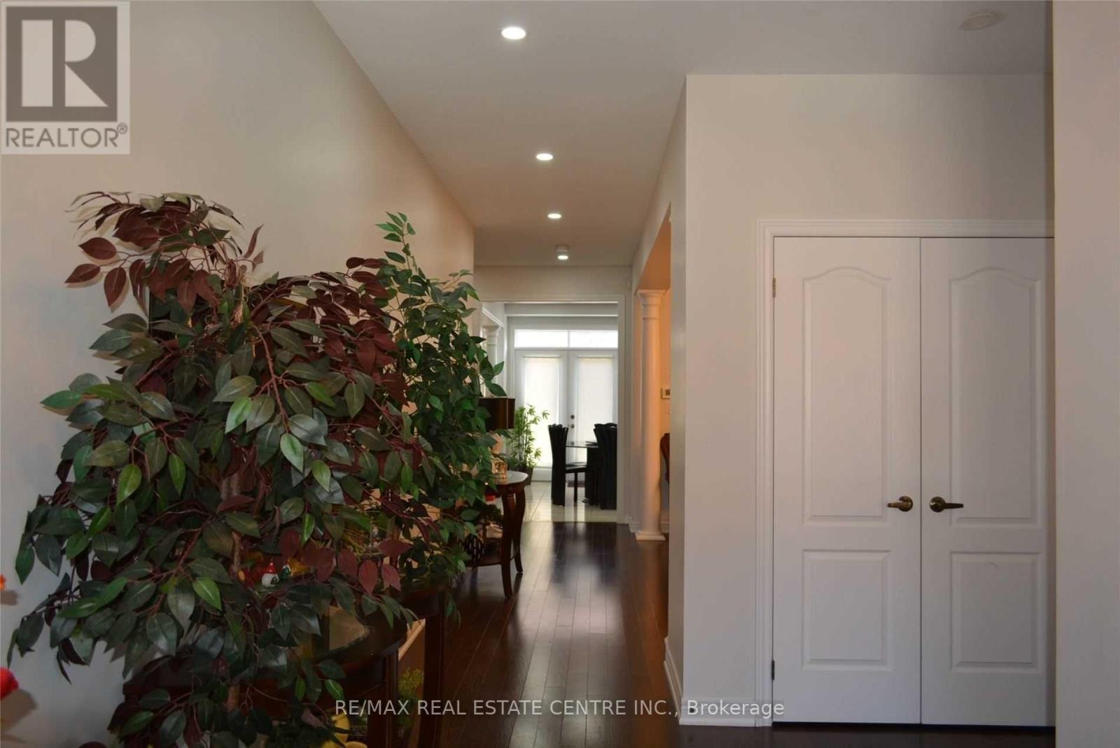 4640 Erwin Road, Burlington, Ontario  L7M 0L6 - Photo 5 - W13020000