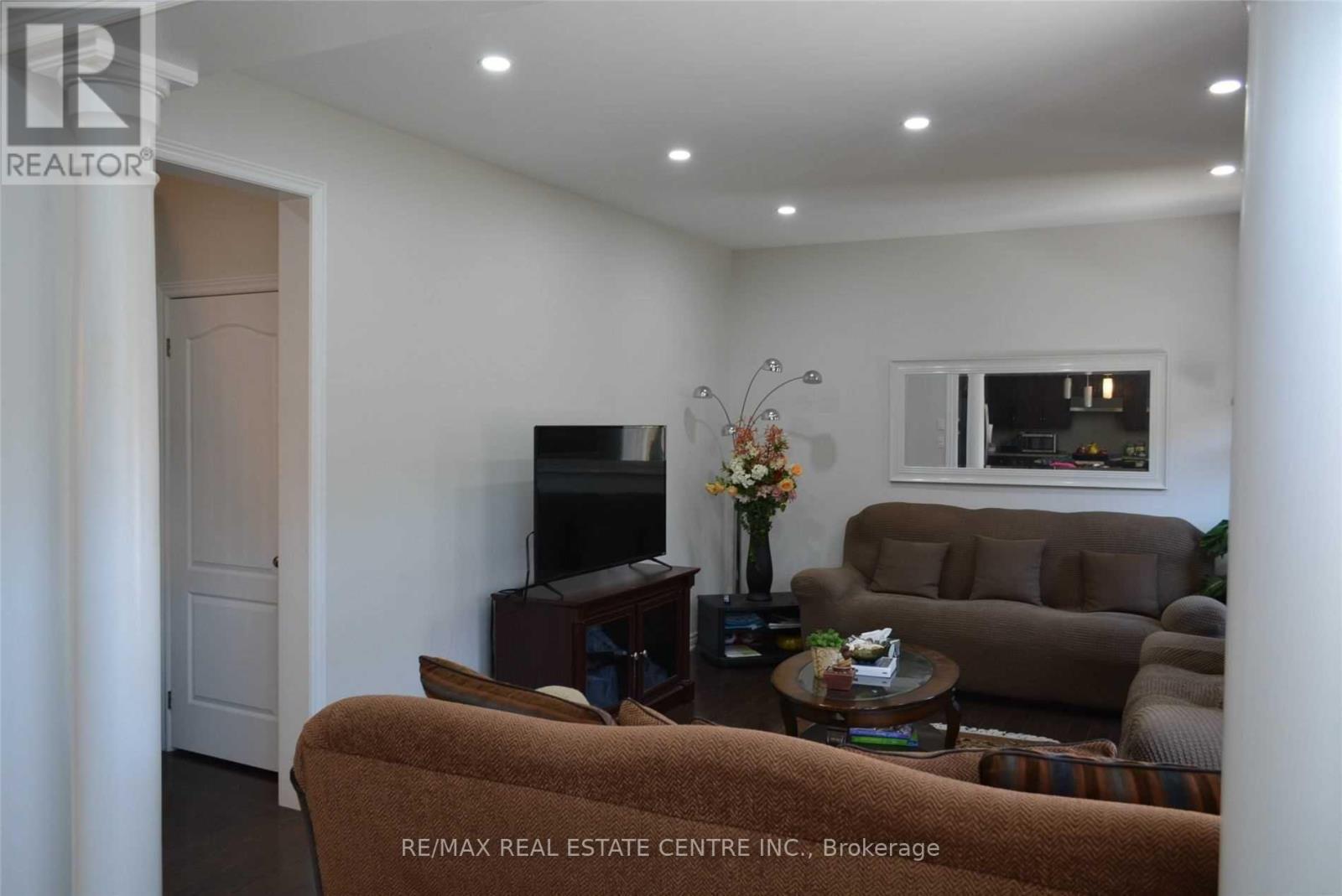 4640 Erwin Road, Burlington, Ontario  L7M 0L6 - Photo 6 - W13020000