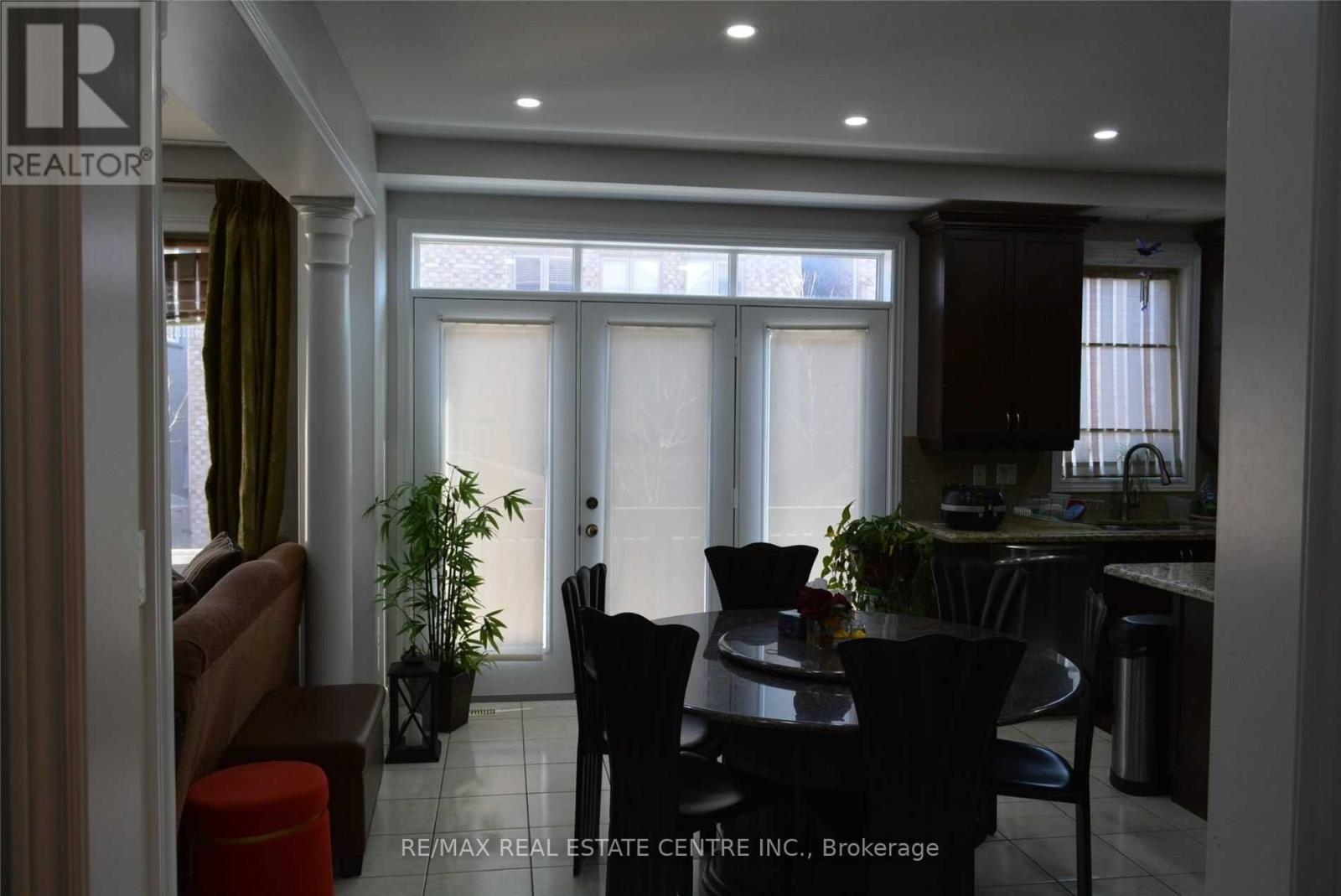 4640 Erwin Road, Burlington, Ontario  L7M 0L6 - Photo 8 - W13020000